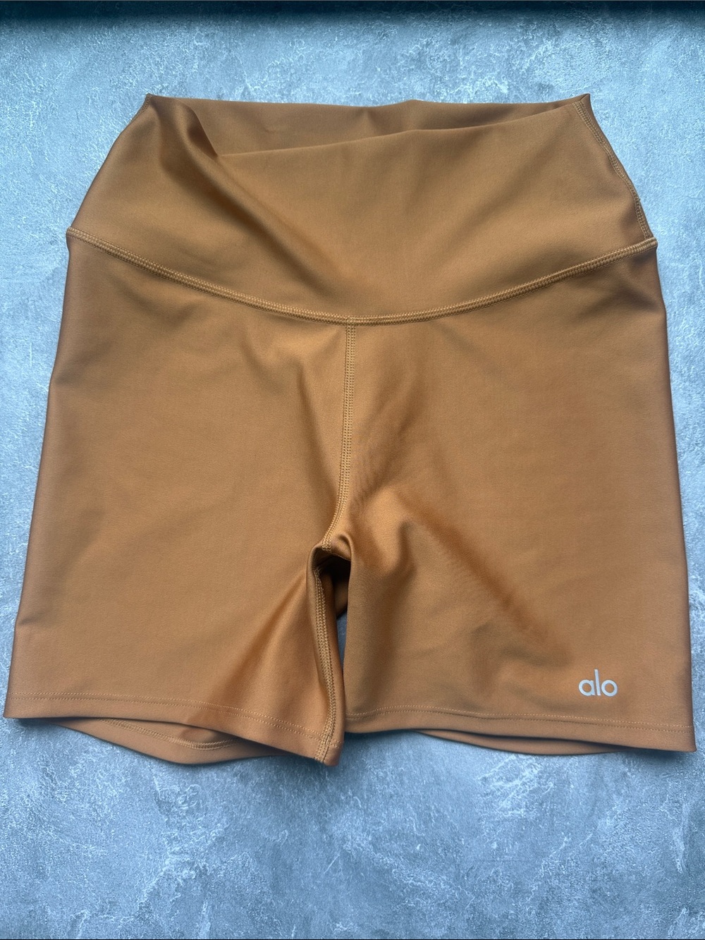 ALO Yoga High-Waist Camel Bike Shorts
